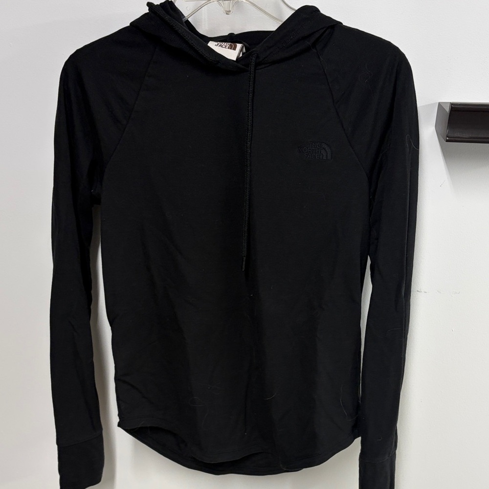 The North Face Classic Black Pullover